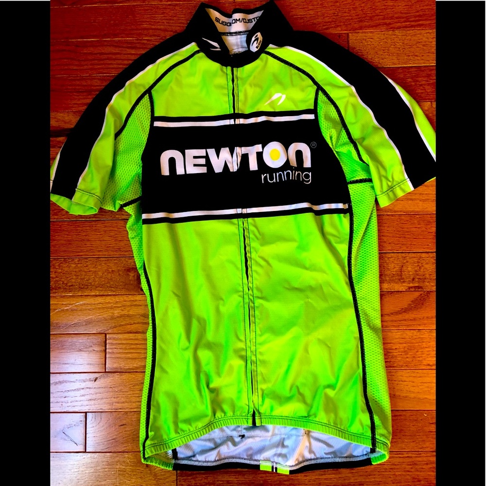 Newton cycling Jersey. Men’s medium. Made by Sugoi